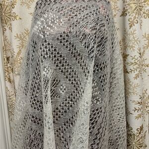 Elegant Gray Lace Shawl